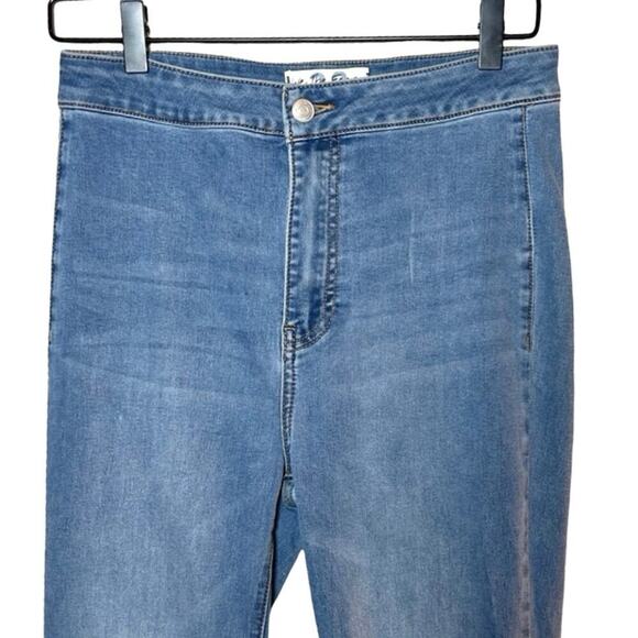 We The Free Women’s Just Float On Flare Jeans Jericho Blue Size 28 - Picture 5 of 9